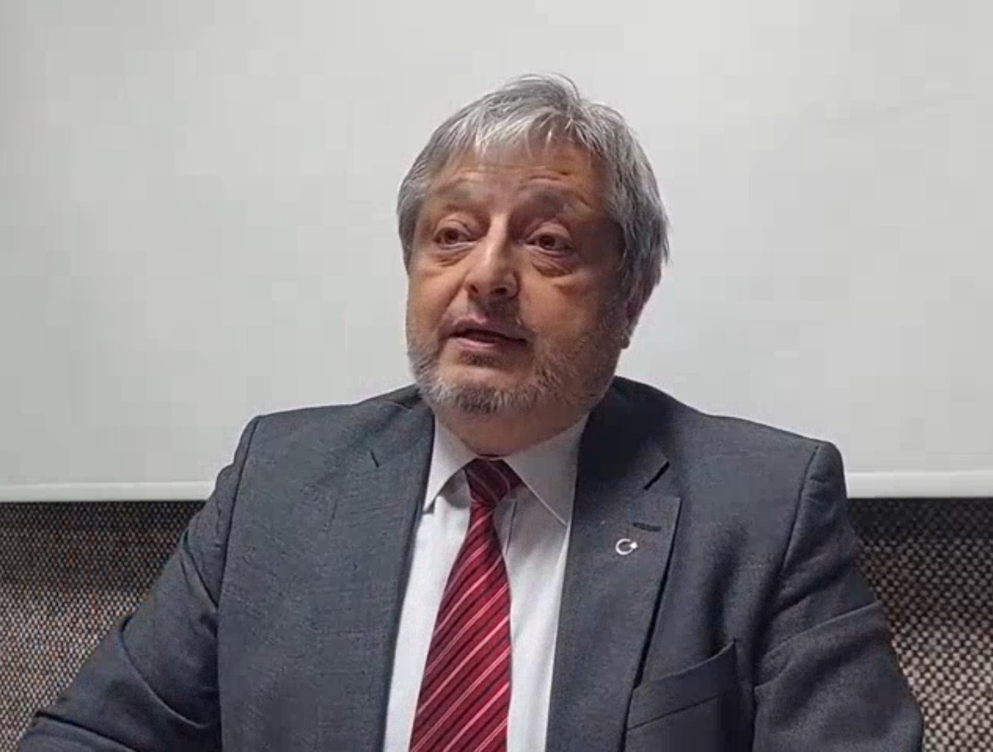 T�RK HUKUKU VE A�HS  KAPSAMINDA TEMEL HAK VE H�RR�YETLER VE B�REYSEL BA�VURU YOLLARI - Do�. Dr. Hakan KIZILARSLAN
